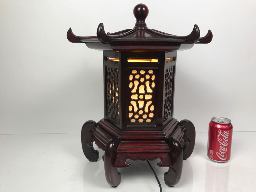 Stunning Asian Wooden Table Lamp [Photo 2]