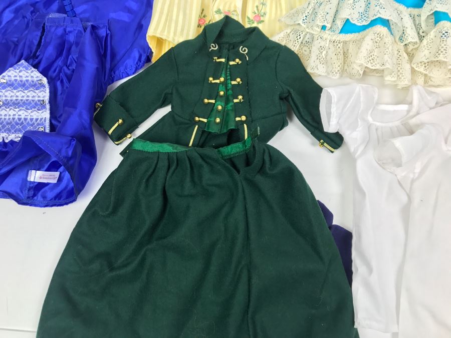 Large Collection Of American Girl Doll Clothes, Shoes, Accessories And Books [Photo 13]
