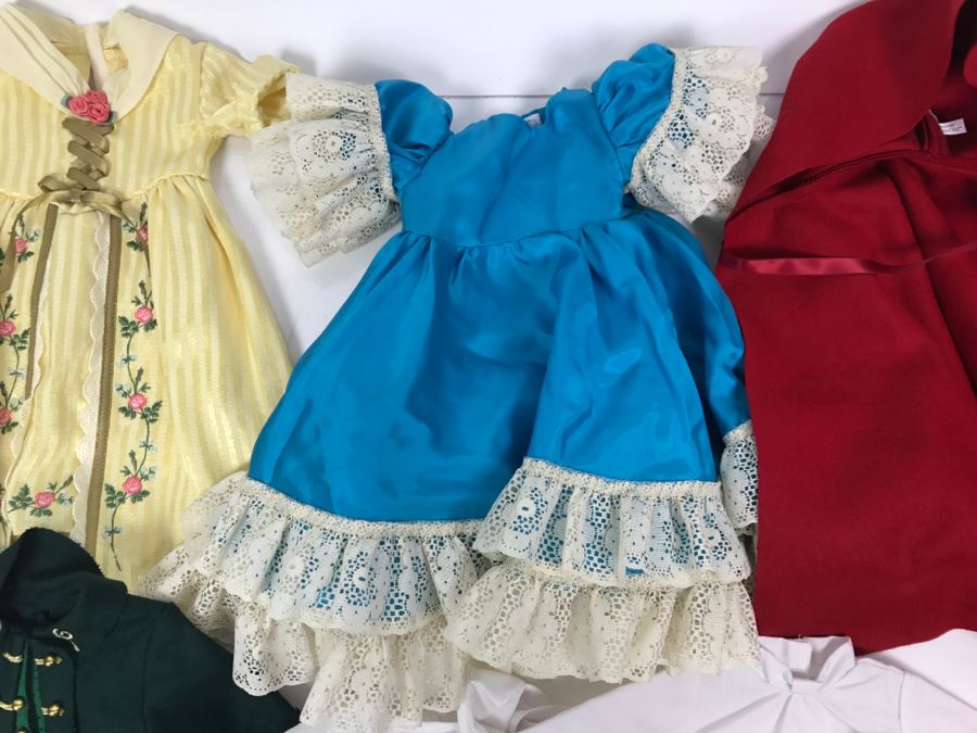 Large Collection Of American Girl Doll Clothes, Shoes, Accessories And Books [Photo 9]
