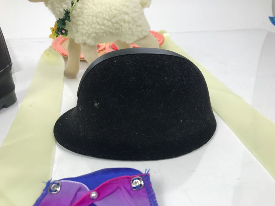 Large Collection Of American Girl Doll Clothes, Shoes, Accessories And Books [Photo 20]