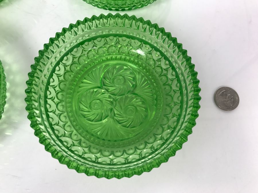 Set Of (4) Green Vaseline Glass Bowls [Photo 4]
