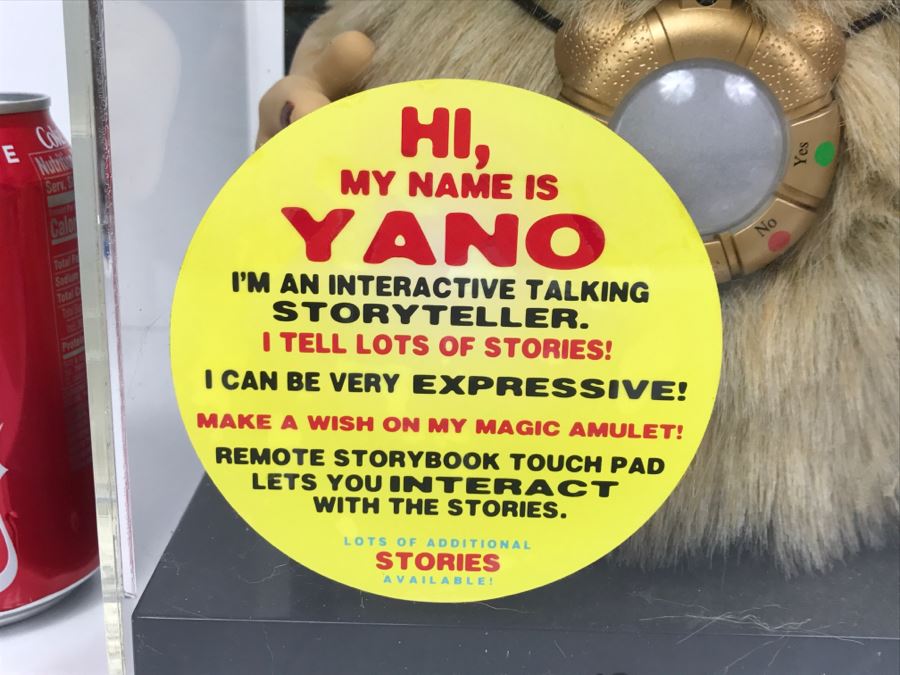 YANO Interactive Talking Storyteller Store Display Needs Batteries [Photo 3]