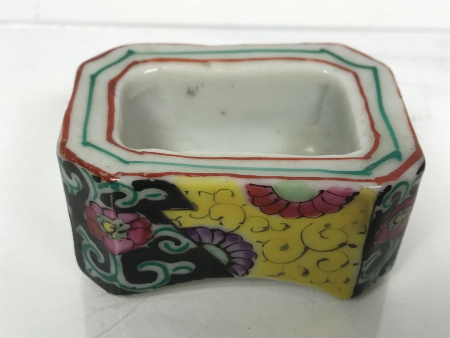 Asian Inkwell, Irish Belleek And Signed Porcelain [Photo 12]