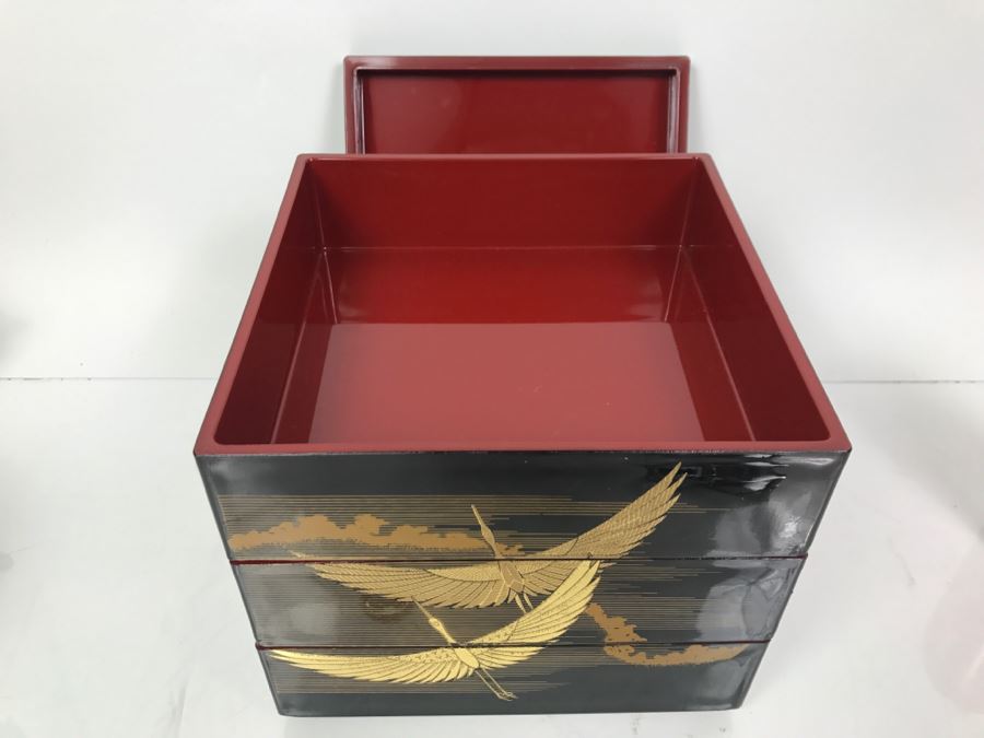 Japanese Stacking Lacquer Boxes [Photo 5]