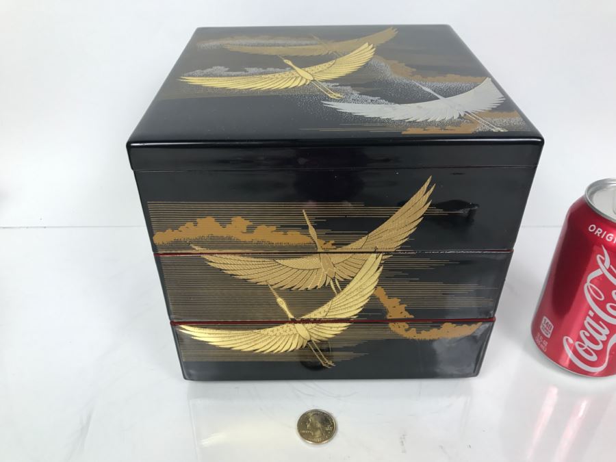 Japanese Stacking Lacquer Boxes [Photo 1]