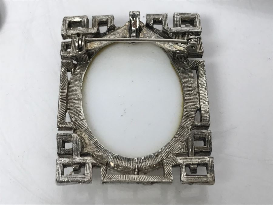 Pair Of Vintage SWANK Cufflinks Sets And Dog Brooch Pin [Photo 11]