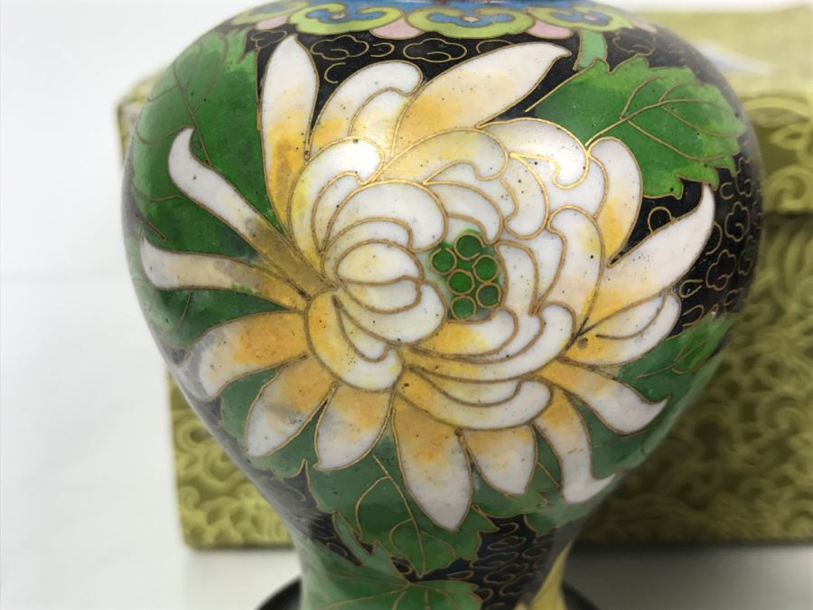 Pair Of Signed Handmade Cloisonne Vases With Original Box [Photo 8]