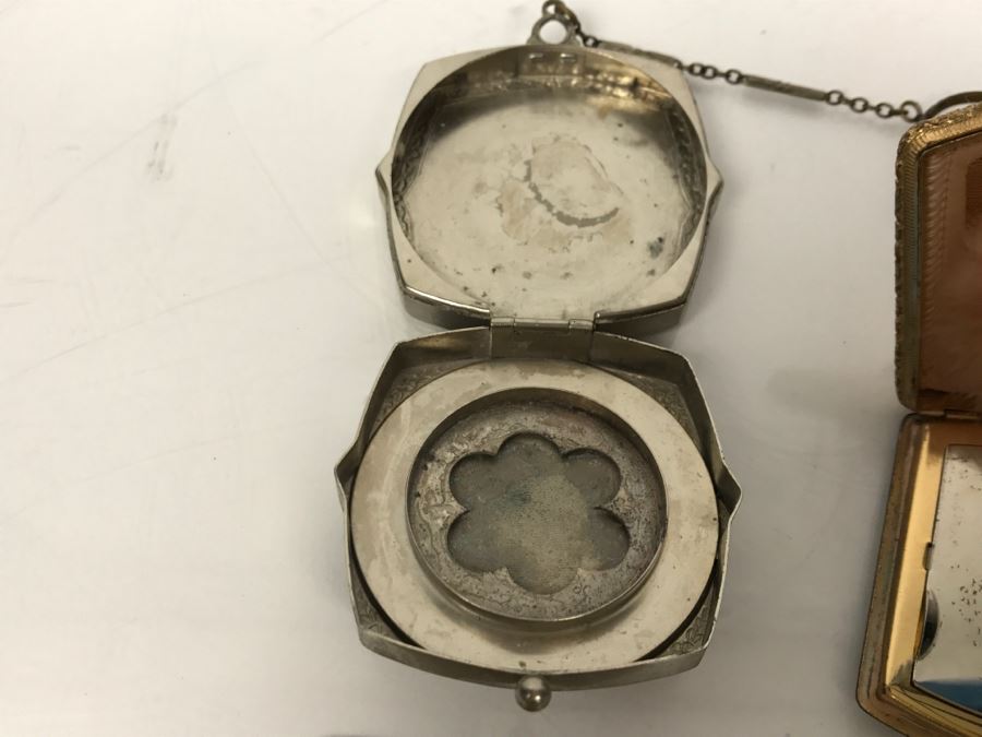 Collection Of Vintage Ladies Compacts [Photo 20]