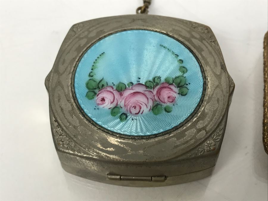 Collection Of Vintage Ladies Compacts [Photo 7]