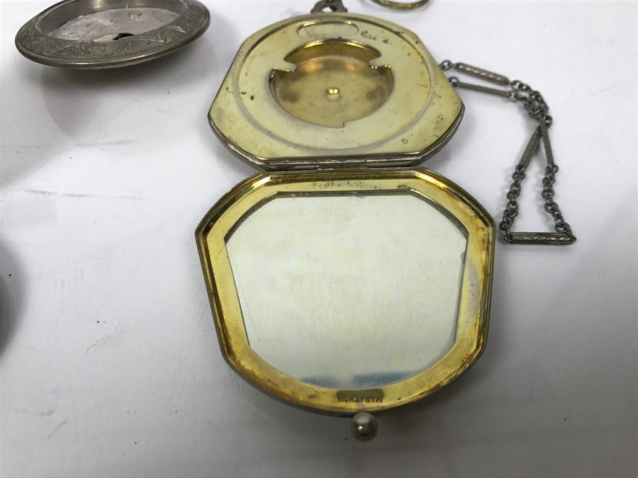 Collection Of Vintage Ladies Compacts [Photo 17]