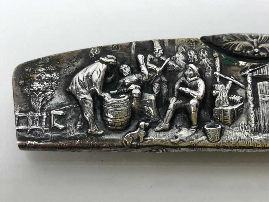 Vintage Dutch Repousse Zilpla 90 Silverplate Comb Case And Comb [Photo 3]