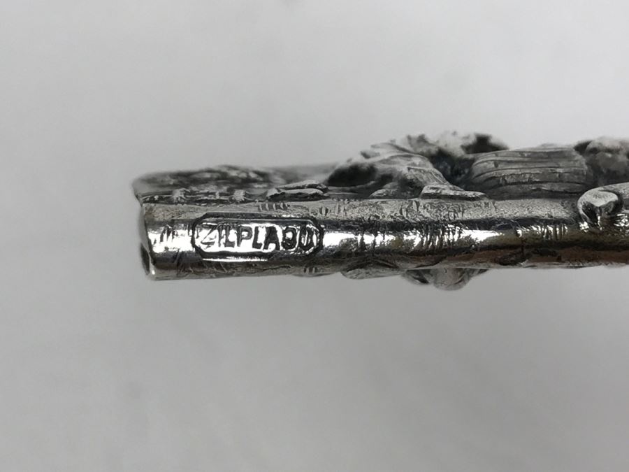 Vintage Dutch Repousse Zilpla 90 Silverplate Comb Case And Comb [Photo 2]