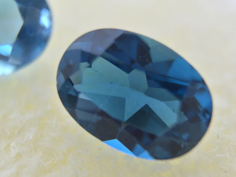 London Blue Topaz Gemstones 7X5 2.75Ct [Photo 3]