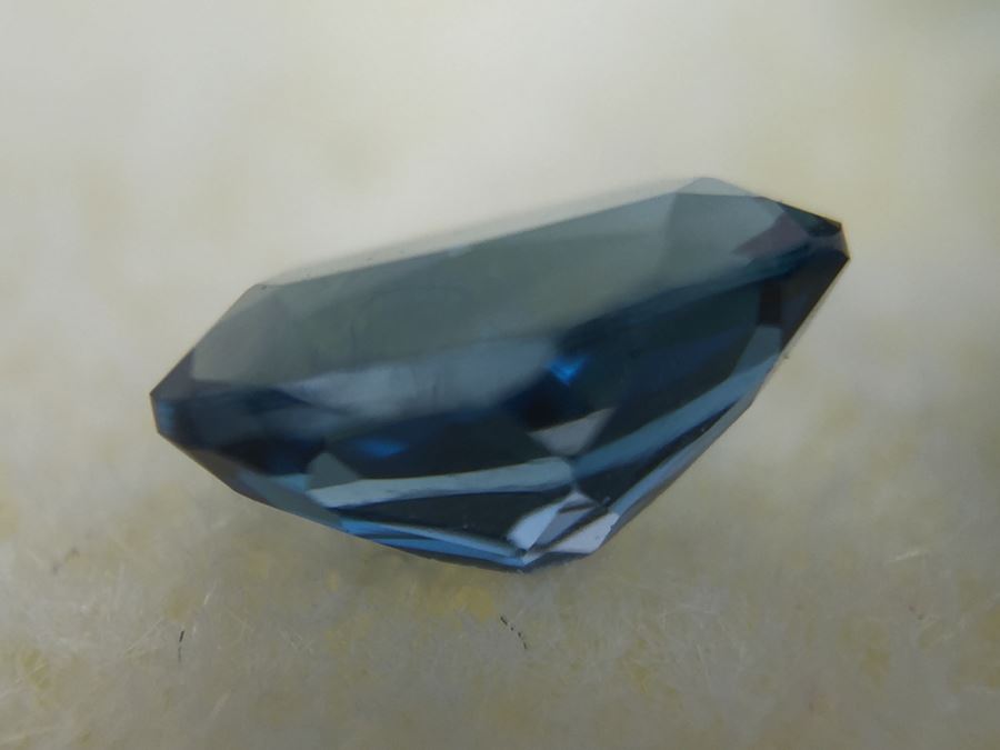 London Blue Topaz Gemstones 7X5 2.75Ct [Photo 9]