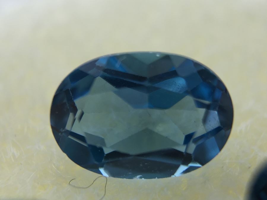 London Blue Topaz Gemstones 7X5 2.75Ct [Photo 2]