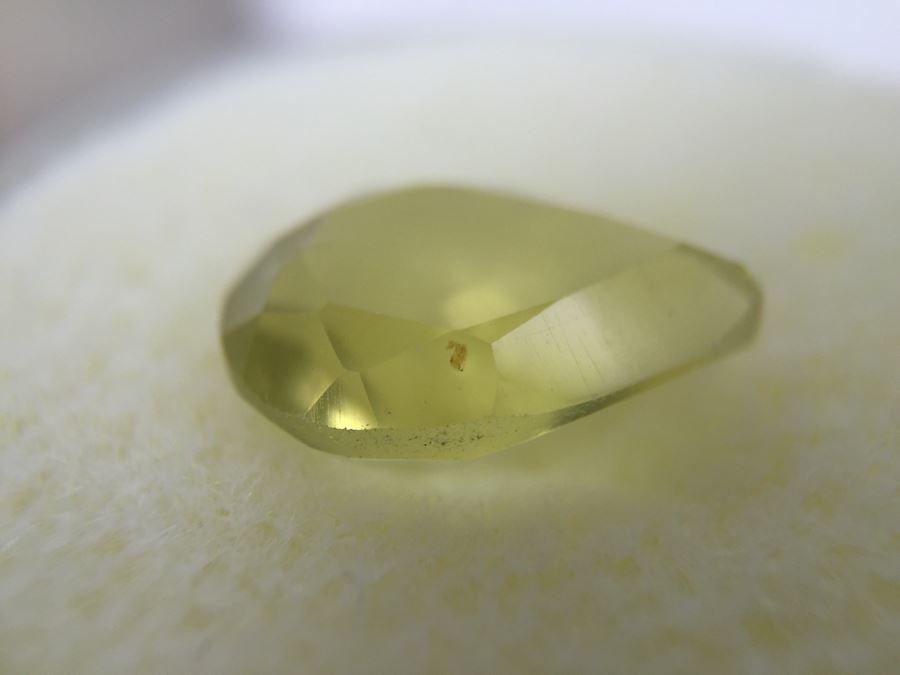 Champagne Quartz And Golden Quartz Gemstones [Photo 11]