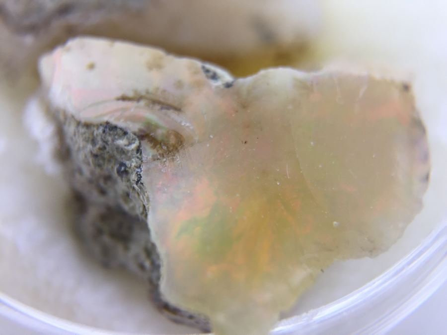 Ethiopian Opal Gemstones [Photo 8]