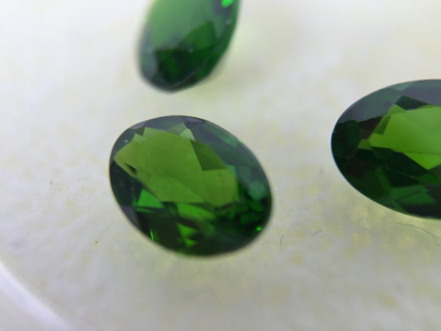 Chrome Diopsides And Green Beryl Gemstones [Photo 11]