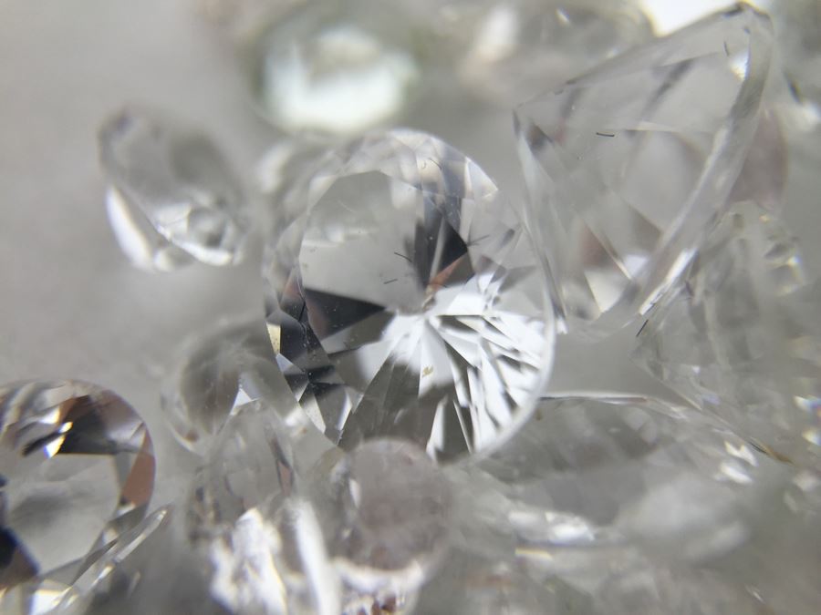 Assorted Mix Of Cubic Zirconia Stones [Photo 12]