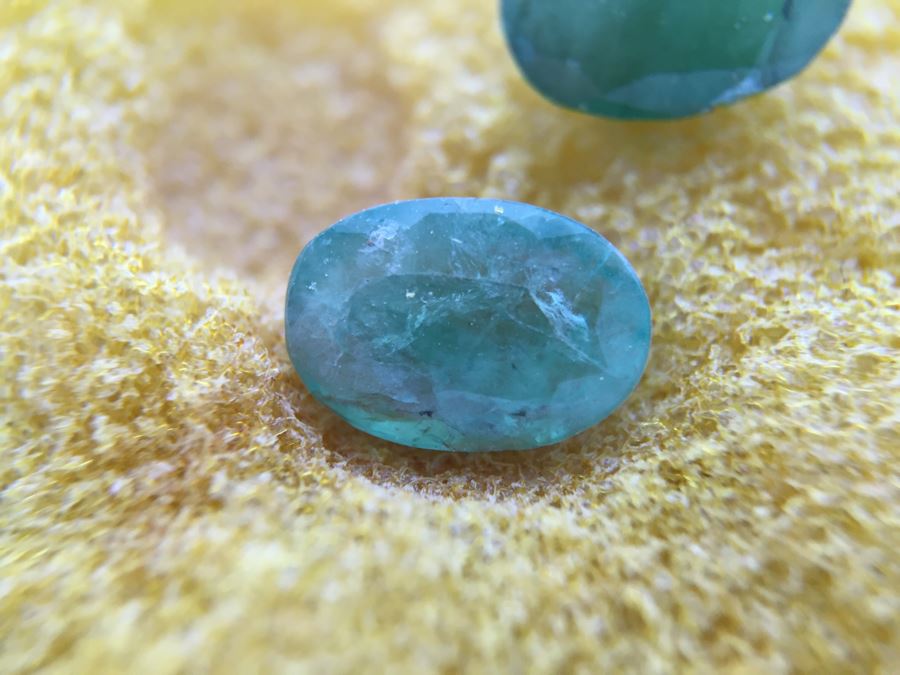 Collection Of Various Emerald Gemstones [Photo 12]