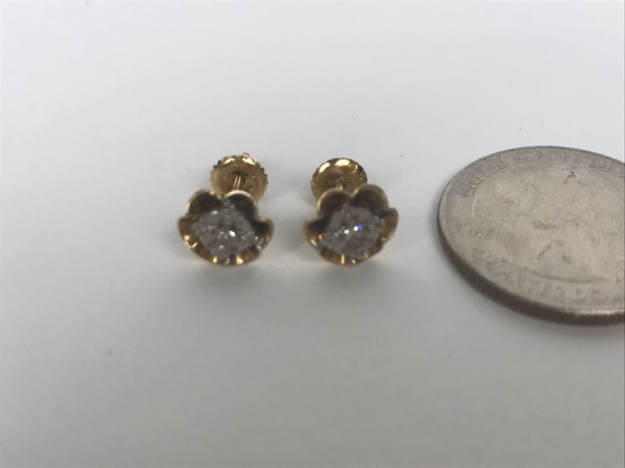 14K Yellow Gold .10Pt TW Diamond Screwback Earrings 2g [Photo 4]