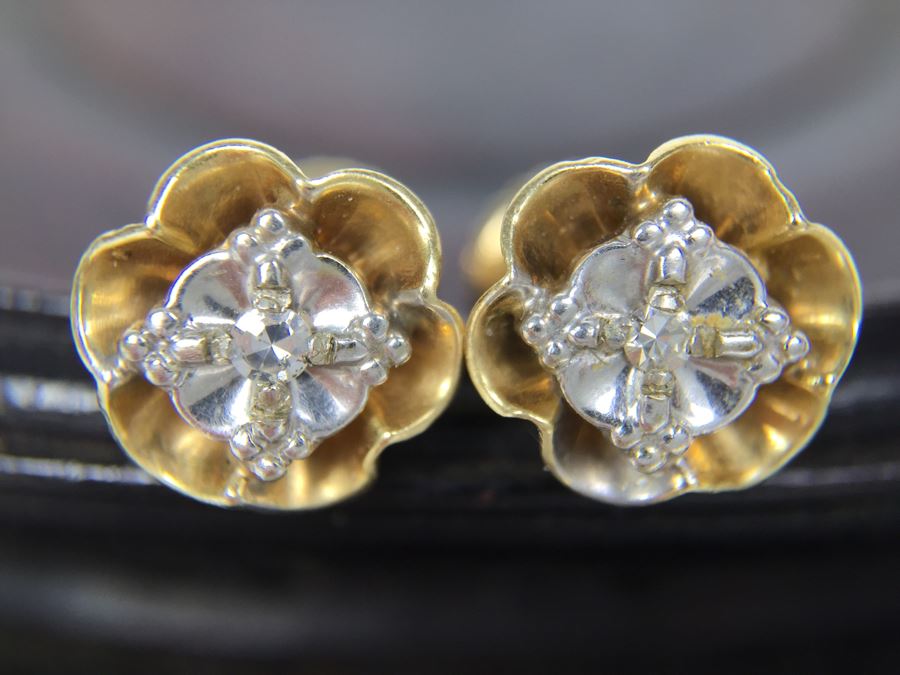 14K Yellow Gold .10Pt TW Diamond Screwback Earrings 2g [Photo 11]