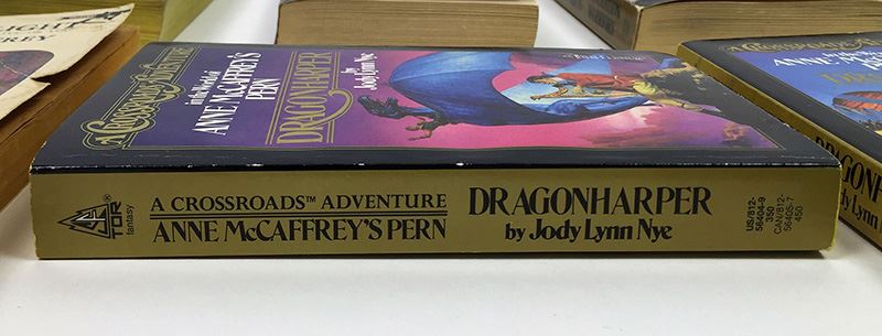 Anne McCaffrey Collection: Crisis on Doona, Sassinak, Generation Warriors, Dragonharper & Dragonfire (Pern/Crossroads Adventure) - Signed by Anne McCaffrey, Jody Lynn Nye & Elizabeth Moon [Photo 27]