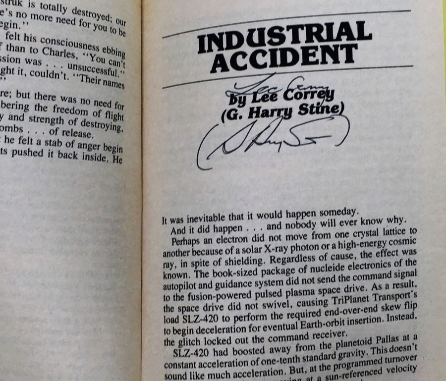 Joe Haldeman Collection: Space Fighters & Super Tanks Compilations - Signed by Lee Correy (G. Harry Stine), Ben Bova, Joe Haldeman & George R.R. Martin [Photo 6]