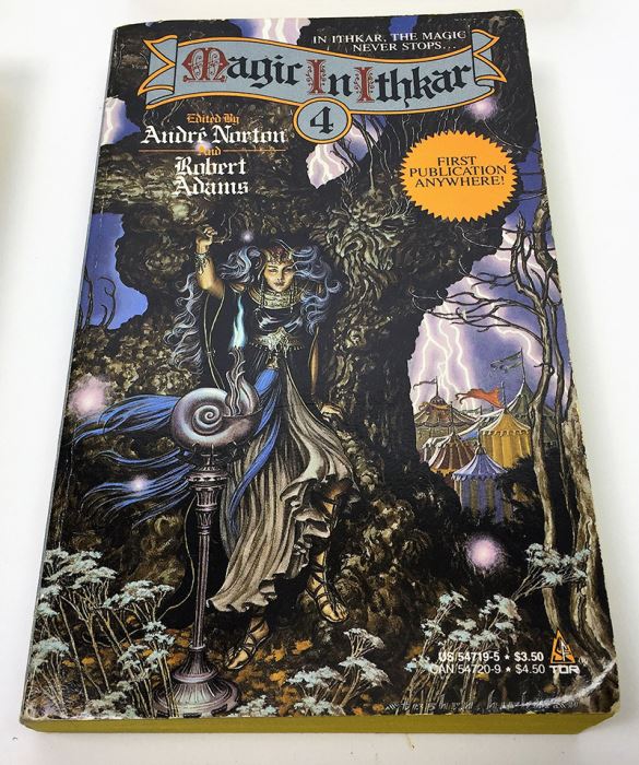 Andre Norton & Robert Adams: Magic in Ithkar (Book 1-4) - Multiple Signatures: Andre Norton, C.J. Cherryh, Jo Clayton, Susan Shwartz, Elizabeth Waters, George Alec Effinger, Brad Linaweaver, A.C. Crispin, Mercedes Lackey & Craig Shaw Gardner  [Photo 5]
