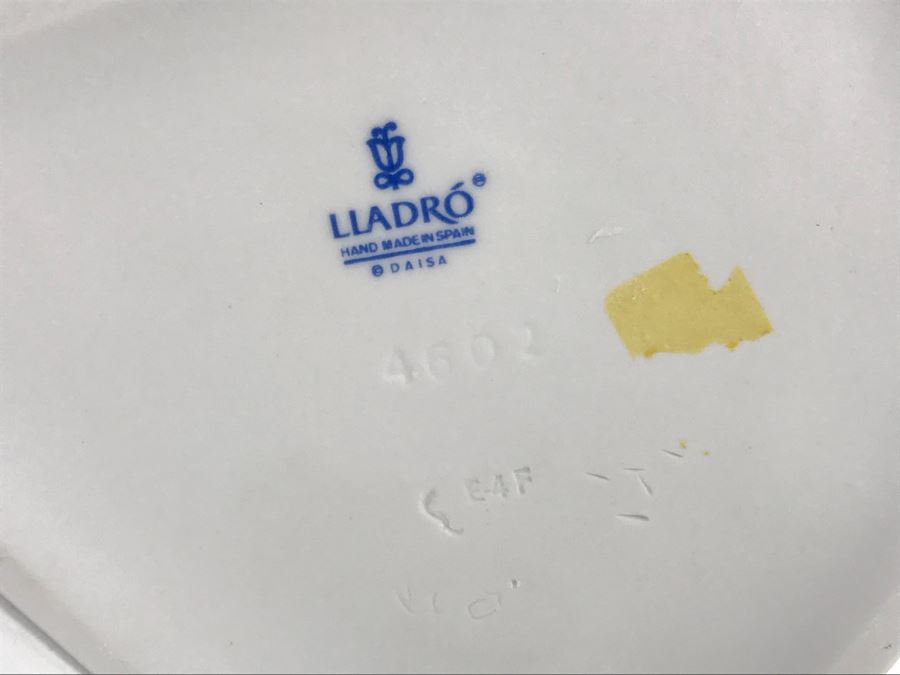 Lladro 4602 Doctor Medico Figurine 13 1/2' [Photo 10]