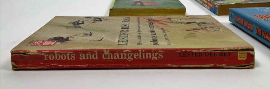 Sioux Spaceman/And Then the Town Took Off; Signed: Phoenix Without Ashes - Edward Bryant & Harlan Ellison; The Silver Wolf - Alice Borchardt; robots & changelings - Lester del Rey; The Year of the Quiet Sun - Wilson Tucker & Time Tours - William F. Wu  [Photo 24]