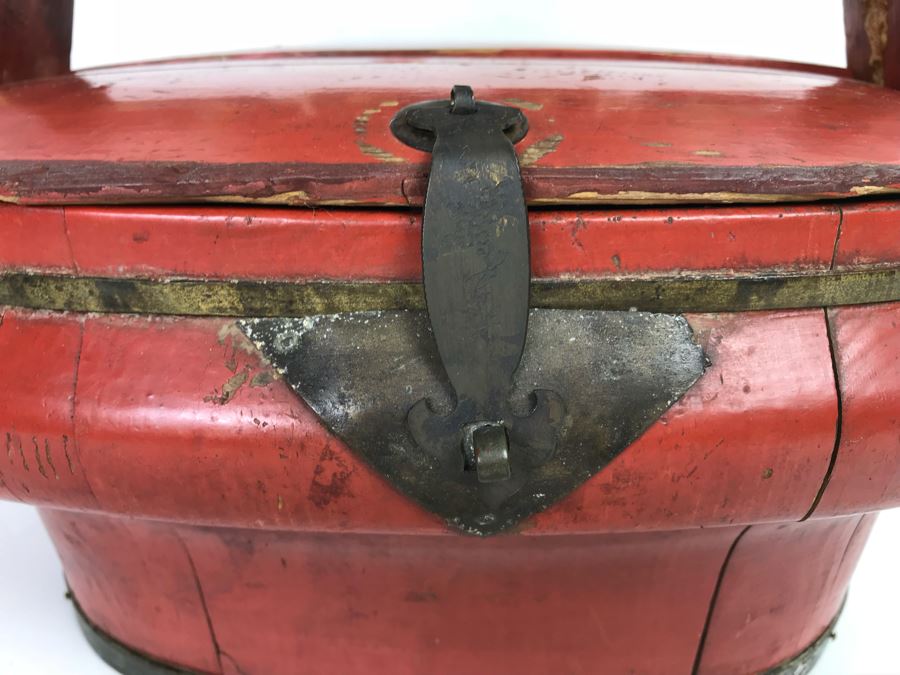 Chinese Red Lacquer Gilded Antique Wooden Wedding Basket Carved Figures Brass Closure With Handle 14' Wide [Photo 10]