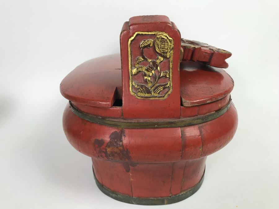 Chinese Red Lacquer Gilded Antique Wooden Wedding Basket Carved Figures Brass Closure With Handle 14' Wide [Photo 12]