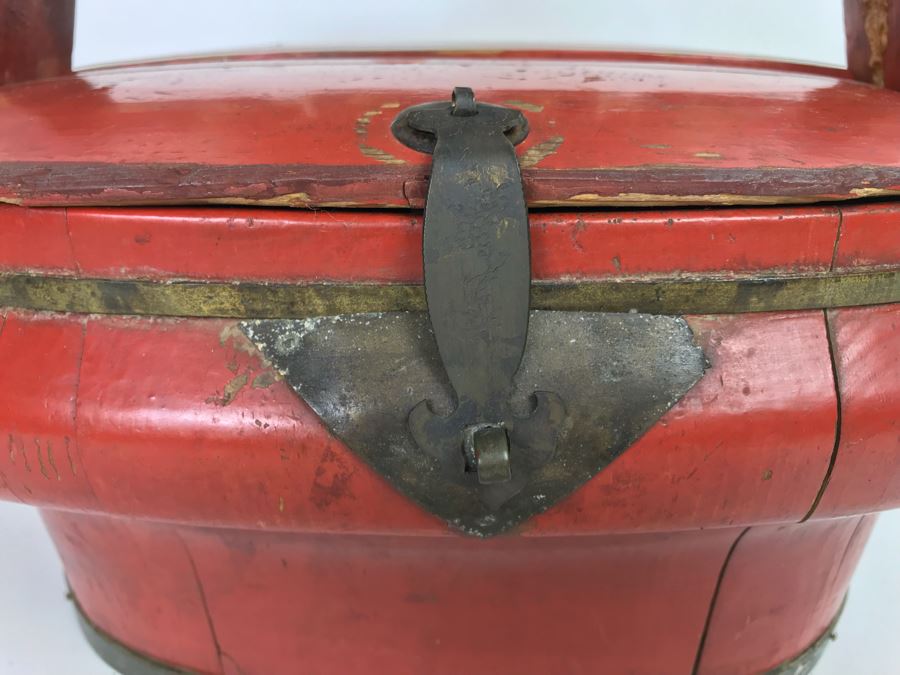 Chinese Red Lacquer Gilded Antique Wooden Wedding Basket Carved Figures Brass Closure With Handle 14' Wide [Photo 11]