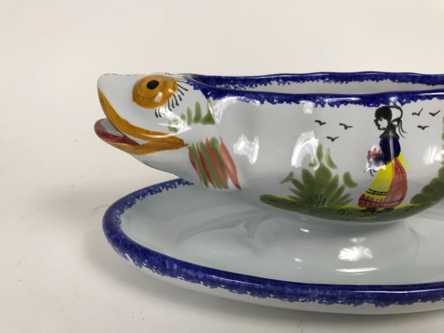 Henriot Quimper France Gravy Boat Fish With Attached Underplate  [Photo 3]