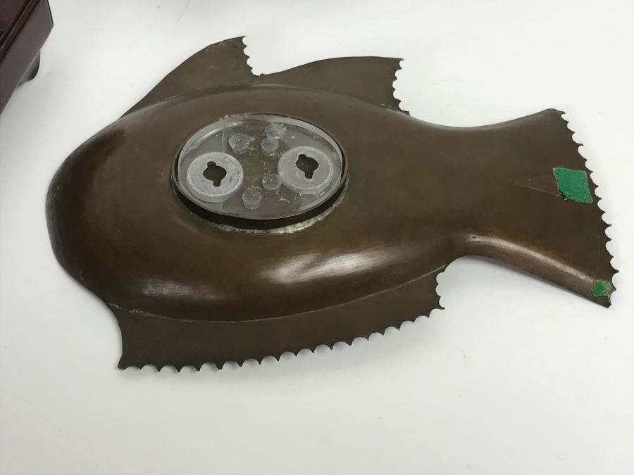 Home Decor Lot With Copper Ewer, Wooden Asian Box With Chopsticks, Chased Brass Fish Trays, Porcelain Footed Trinket Dish And More [Photo 36]