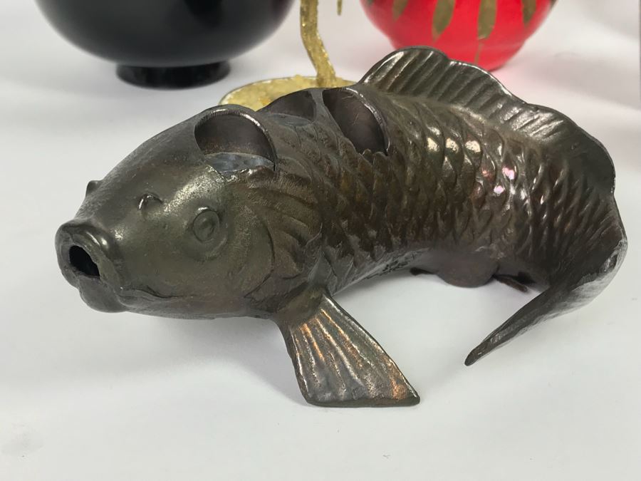 Home Decor Lot With Copper Ewer, Wooden Asian Box With Chopsticks, Chased Brass Fish Trays, Porcelain Footed Trinket Dish And More [Photo 18]