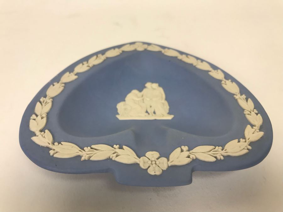 Assorted Wedgwood Lot With Large Bowl, (2) Ashtrays, Trinket Box And Framed Plaque [Photo 10]