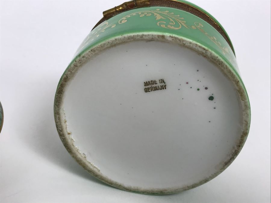 Collection Of Trinket Boxes And Ladies Compacts Porcelain, Cloisonne, Alabaster [Photo 11]