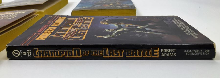 Robert Adams' Horseclans Collection: Trumpets of War #16), The Memories of Milo Morai (#15), A Man Called Milo Morai (#14), Horses of the North (#13), A Woman of the Horseclans (#12) & Champion of the Last Battle (#11) - Signed by Robert Adams [Photo 33]
