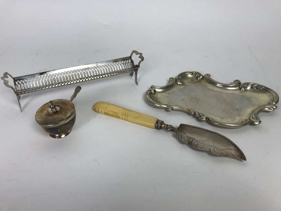 Antique Sterling Silver Fish Server, Sterling Silver Tray, Sterling Silver Salt Cellar With Spoon And Long Sterling Silver Rack 166g [Photo 1]