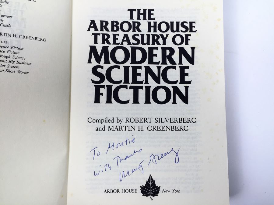 Treasury of Modern Science Fiction - Signed by Ray Bradbury, Martin H. Greenberg, Robert Sheckley, Ursula K. Le Guin, Algis Budrys, Frederik Pohl, Jack Vance, Fritz Leiber, Larry Niven, Harlan Ellison, A.E. Van Vogt, Vonda McIntyre & Poul Anderson [Photo 4]