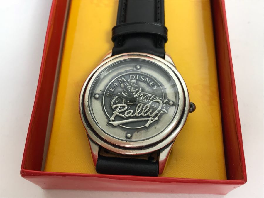 Disney’s The Black Cauldron Watch, Kermit The Frog Watch, Beauty And The Beast Watch, Aladdin Watch, Nightmare Before Christmas Watch, Box Full Of Mickey Mouse 60 Year Pins And More [Photo 40]