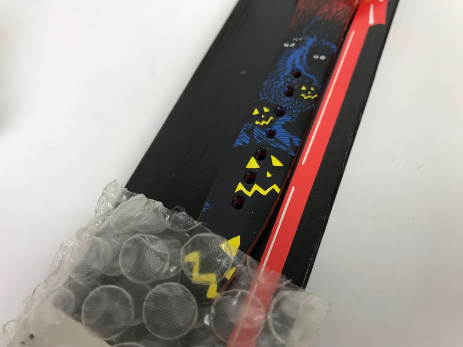 Disney’s The Black Cauldron Watch, Kermit The Frog Watch, Beauty And The Beast Watch, Aladdin Watch, Nightmare Before Christmas Watch, Box Full Of Mickey Mouse 60 Year Pins And More [Photo 35]