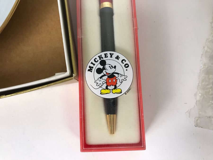 Mickey Mouse Pen, Kermit The Frog Watch, Winnie The Pooh Plate, Collection Of Pogs And More [Photo 5]