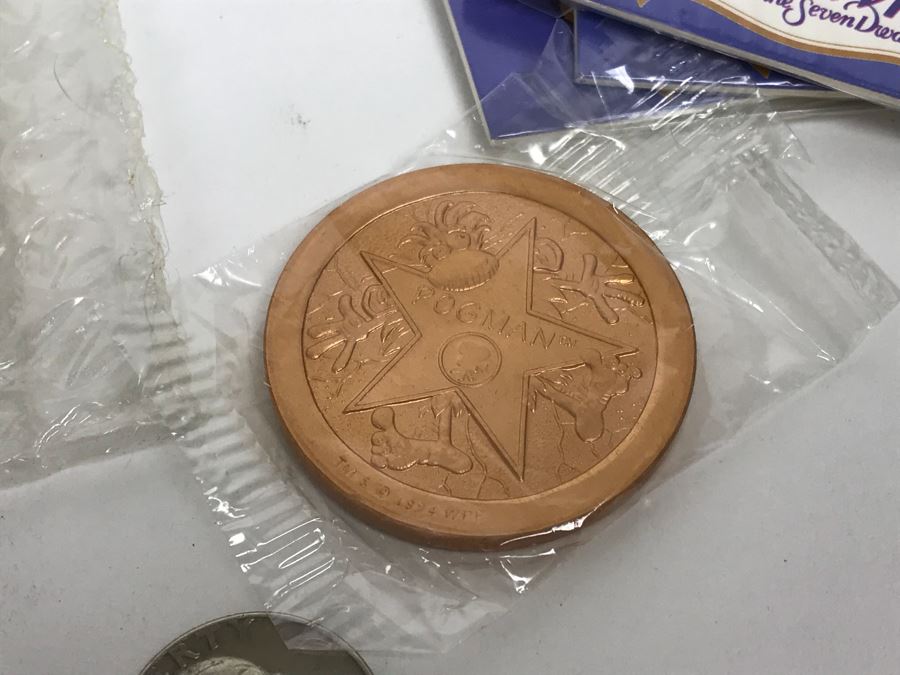 Mickey Mouse Pen, Kermit The Frog Watch, Winnie The Pooh Plate, Collection Of Pogs And More [Photo 9]