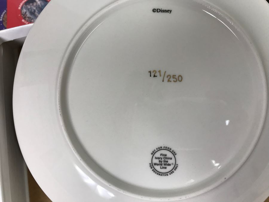 Mickey Mouse Pen, Kermit The Frog Watch, Winnie The Pooh Plate, Collection Of Pogs And More [Photo 24]