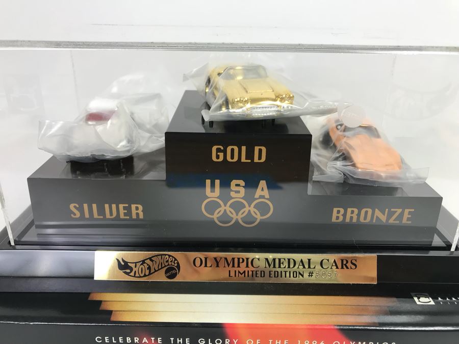 Vintage 1996 Mattel Hot Wheels Limited Edition Corvettes #3,057 Olympic Medals Cars FAO Schwarz With Box [Photo 8]