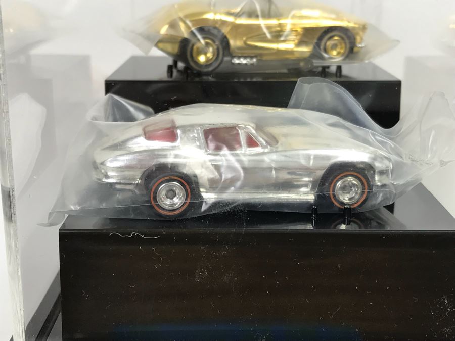 Vintage 1996 Mattel Hot Wheels Limited Edition Corvettes #3,057 Olympic Medals Cars FAO Schwarz With Box [Photo 13]