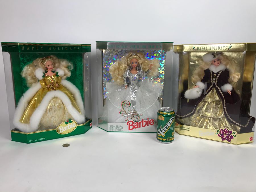 Set Of (3) Mattel Happy Holidays Barbie Dolls In Boxes 1429, 12155, 15646 [Photo 2]